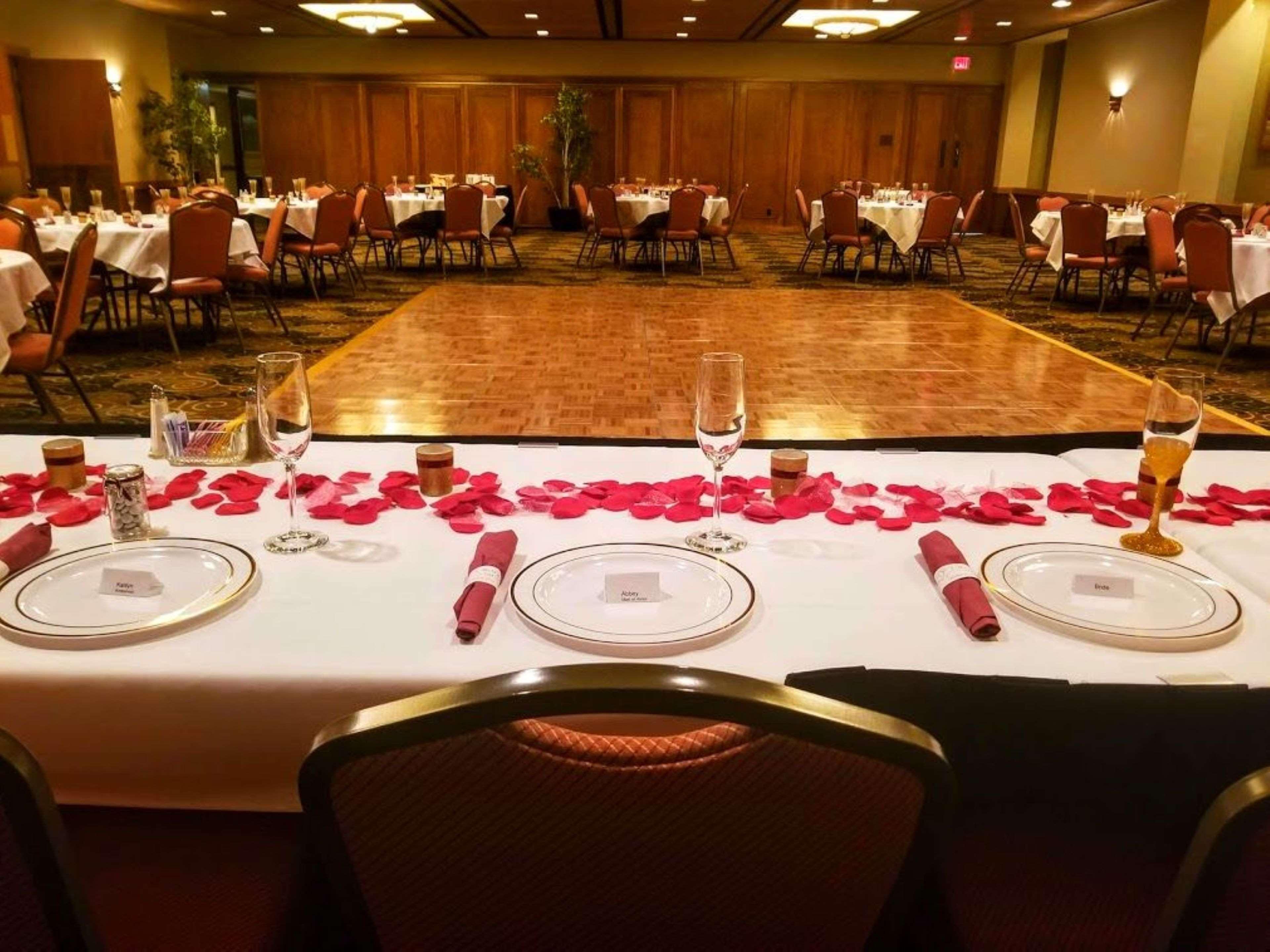 Best Western Sheridan Center Bagian luar foto
